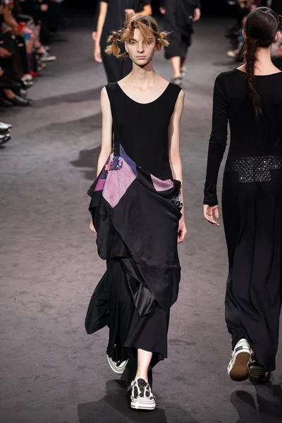 Look 43
